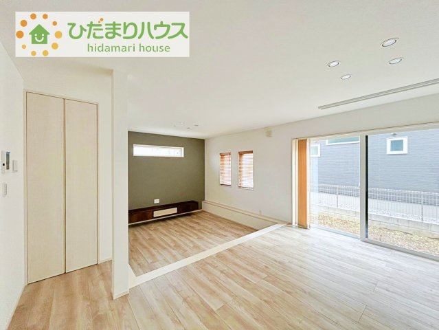 【居間・リビング】 | 土浦市おおつ野８丁目　中古戸建 | お友達や親戚とホームパーティもいいですね(*^^*)