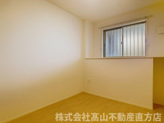 ラルーチェ　サンリッチの洋室