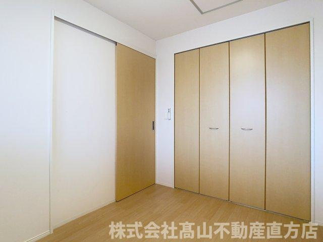 ラルーチェ　サンリッチの洋室