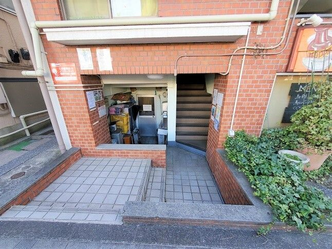 コスモマンション のエントランス