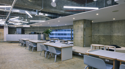 【内装】 | 12　SHINJUKU3CHOME | 打合せラウンジ