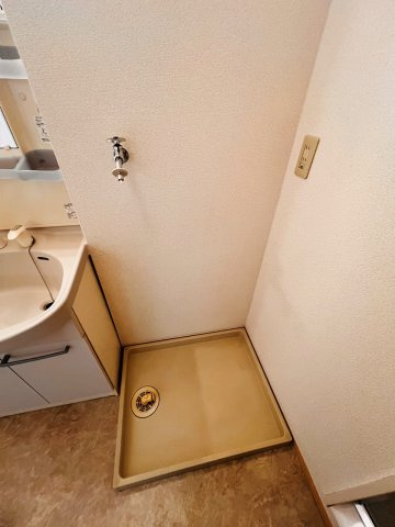 セジュール和泉の設備|室内洗濯機置き場です。
