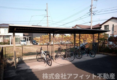 【その他共用部分】 | アダージオ | 駐輪場