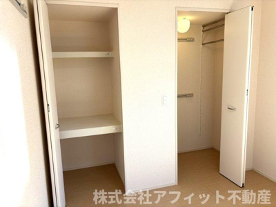 【その他】 | アダージオ | 洋室5.25帖のクローゼット