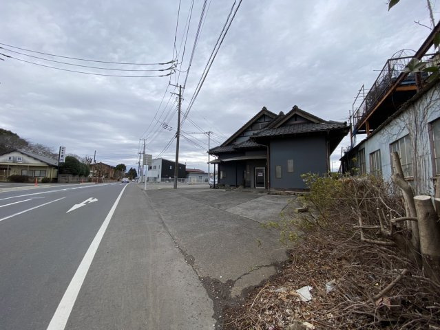 七栄　店舗の外観