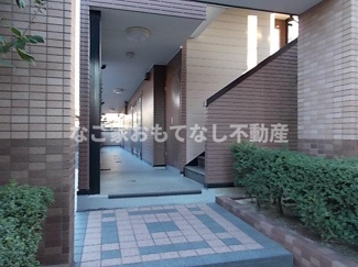 【エントランス】