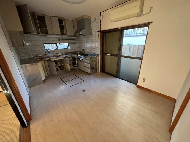 新屋敷貸家のキッチン