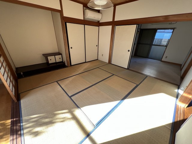 新屋敷貸家の和室