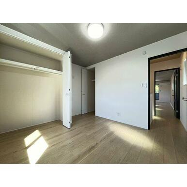 中古住宅　長良福光の洋室