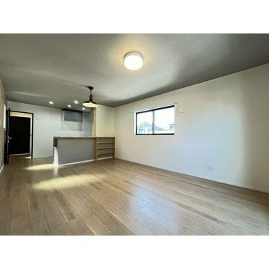 中古住宅　長良福光の居間・リビング