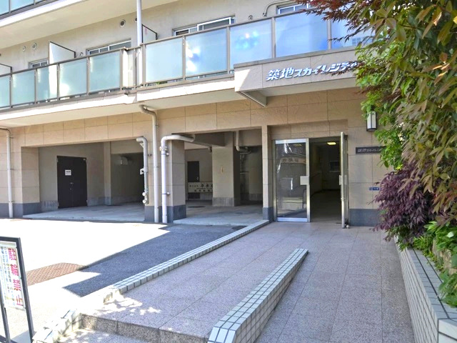 築地スカイレジテル　10階　最　上階　新　規　リ　ノベーションのエントランス