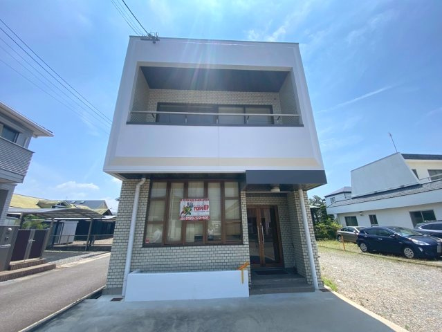 熊味町事務所店舗の外観