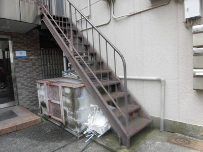 【エントランス】 | 双和ビル | 共用の階段です