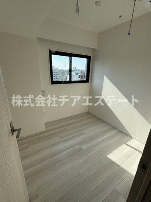 【居間・リビング】 | シーズンフラッツ浅草言問通り | こちらのリビングで趣味の時間をお楽しみください