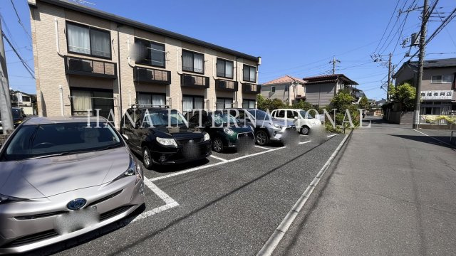レオパレスサンマリーⅡの駐車場