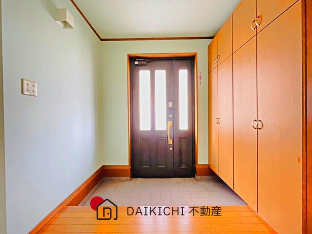 【玄関】 | 鴻巣市箕田　中古戸建