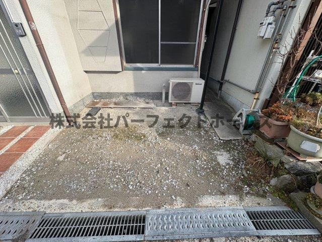 高倉１丁目戸建　賃貸の駐車場|駐車スペース　2300×1600