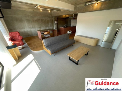 【居間・リビング】 | ハイ・シャトー八木