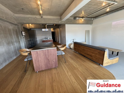 【居間・リビング】 | ハイ・シャトー八木