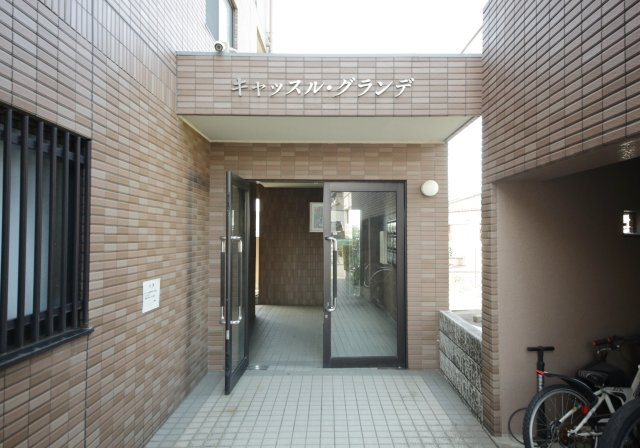 キャッスルグランデのエントランス