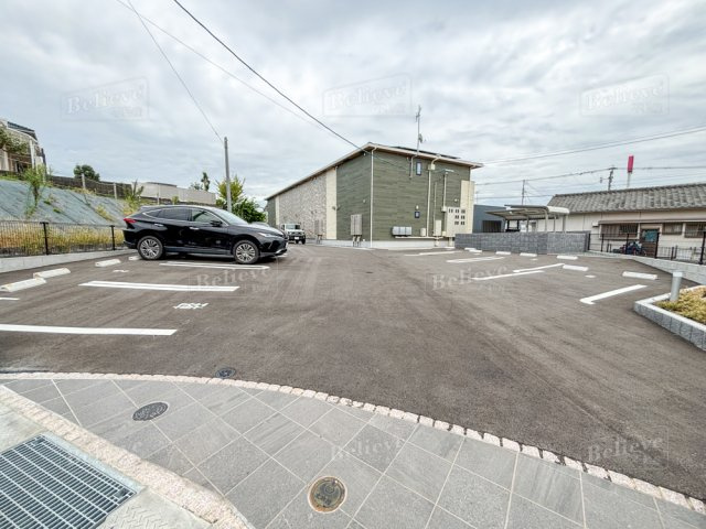 ステラ鳥栖の駐車場|駐車スペースもあります☆