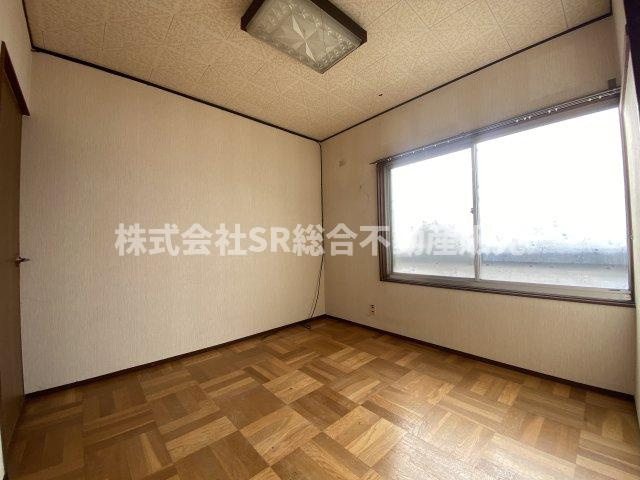 上四条町中古戸建の子供部屋|お子さんのいるうちは子供部屋に使ってはいかがでしょうか