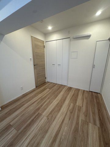 清桜ハイツの洋室