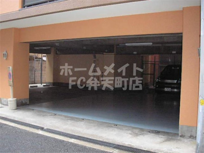 【駐車場】 | グレース大阪港 | 駐車スペースもあります