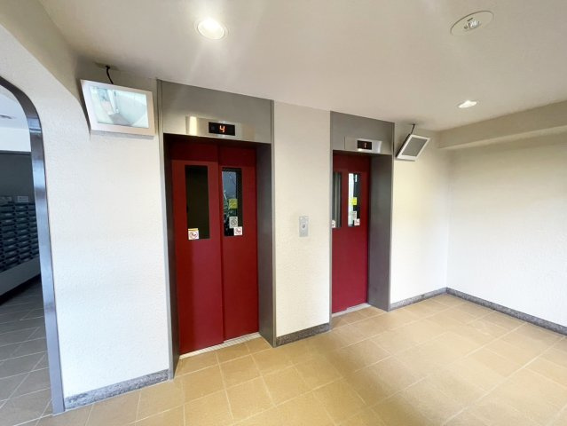 京都ロジュマン島町A棟のその他共用部分|エレベーターです。停止階は1階・4階・7階です。