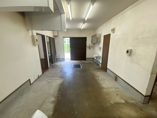 若宮２丁目５店舗の内装