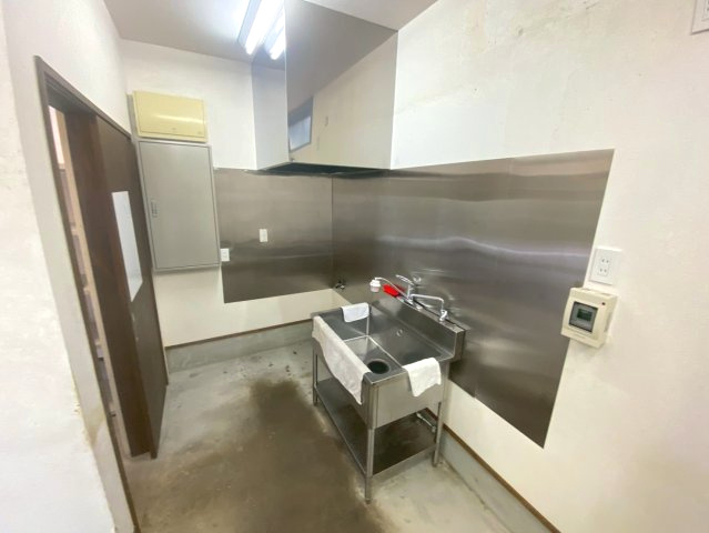 若宮２丁目５店舗の内装