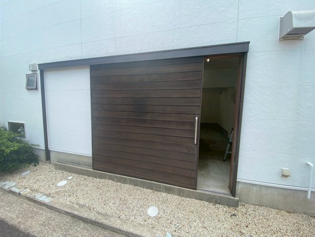 若宮２丁目５店舗の外観