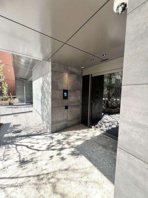 グランドメゾン谷町四丁目 BRAVI不動産のエントランス