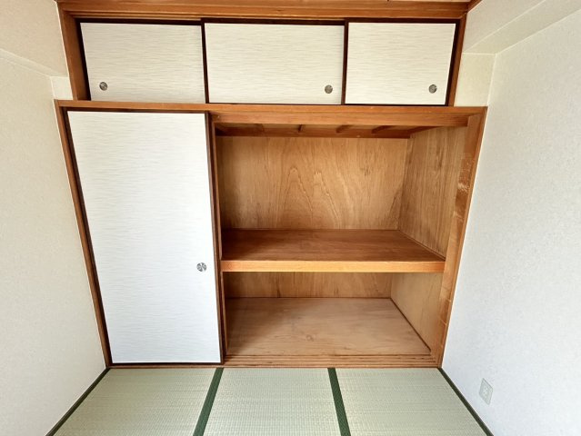 HACHIBUSE六甲の収納|大きなものも収納できそうです