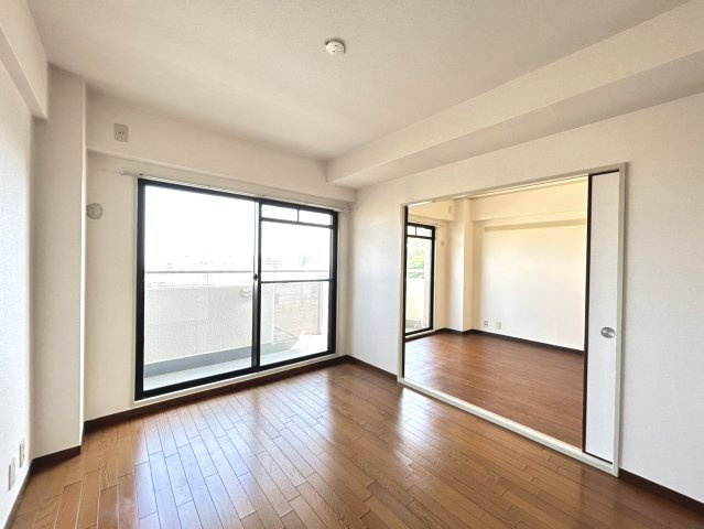 HACHIBUSE六甲の居間・リビング|ゆったりとした居間です