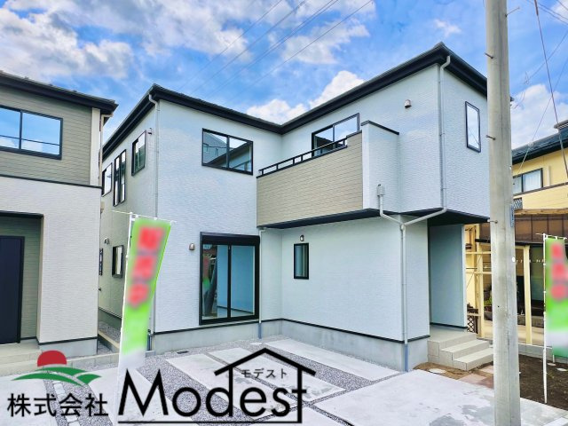 高崎市芝塚町の外観|年中無休で平日の仕事終わり夜２０時まで受付可能です。
事前のご予約がオススメです。お気軽にお問い合わせください。