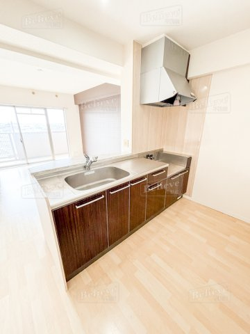 第33上野ビルのキッチン|使い勝手の良いカウンターキッチン♪