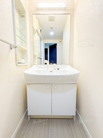 第33上野ビルの洗面所|広い洗面スペースです★