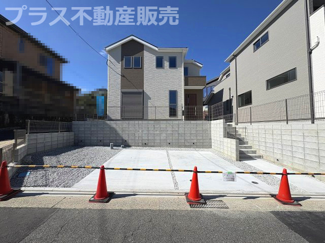 【外観】 | 糟屋郡志免町片峰中央4丁目1期　1号棟（全2棟）【仲介手数料無料・0円】 | 現地写真。同じ物件を見るなら、プラス不動産販売にお任せ下さい。