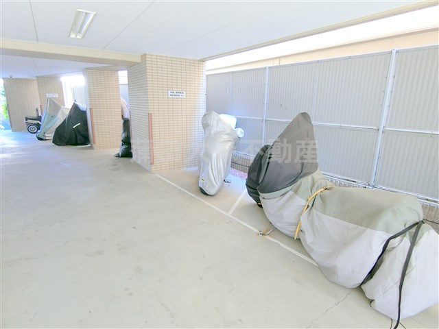 日神パレステージ大森町のその他共用部分|バイク置き場