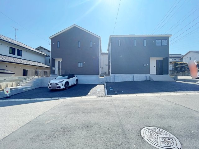 新築戸建・建売　郡山市日和田町第22　Cradle Garden　全2棟の前面道路含む現地写真