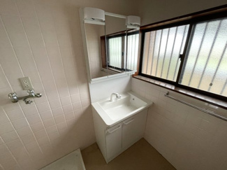 【洗面所】