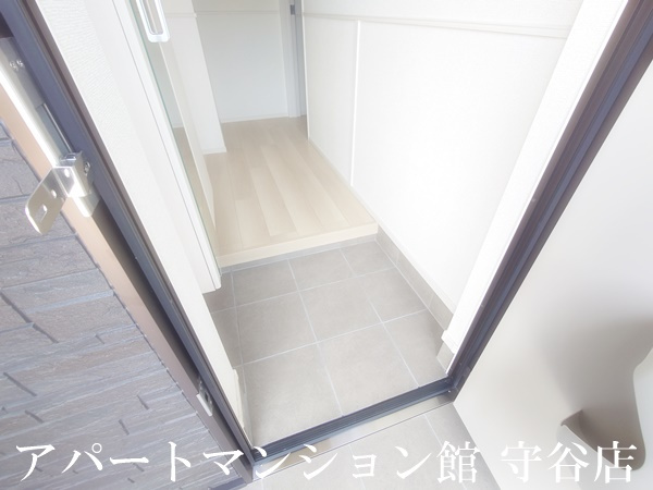 アヴニール・ヒルズⅣの玄関