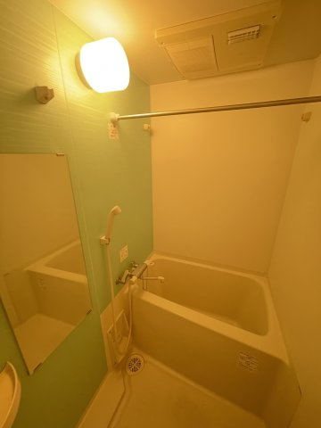 ロイヤルレジデンス北梅田の浴室