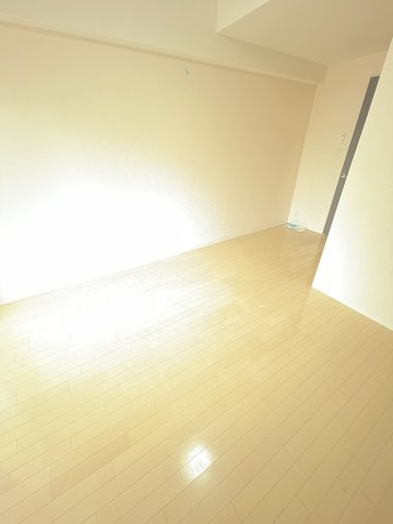 ロイヤルレジデンス北梅田の居間・リビング