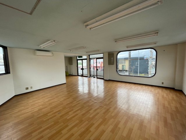 落合ビルの内装