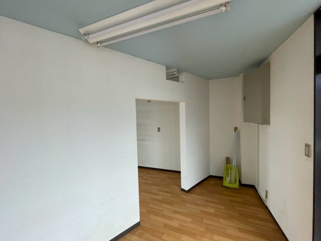 落合ビルの内装