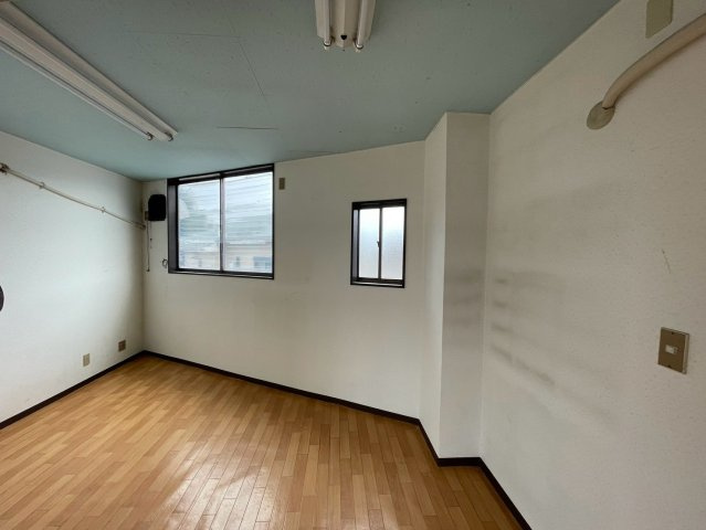 落合ビルの内装