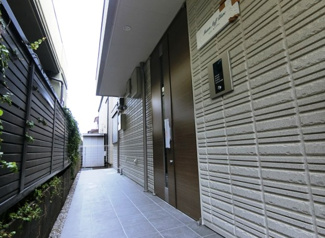 【エントランス】