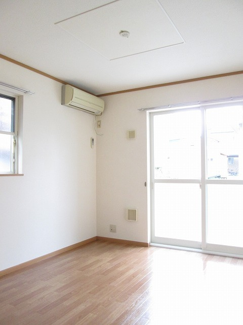 チェリーミルＡの居間・リビング|居室・リビング